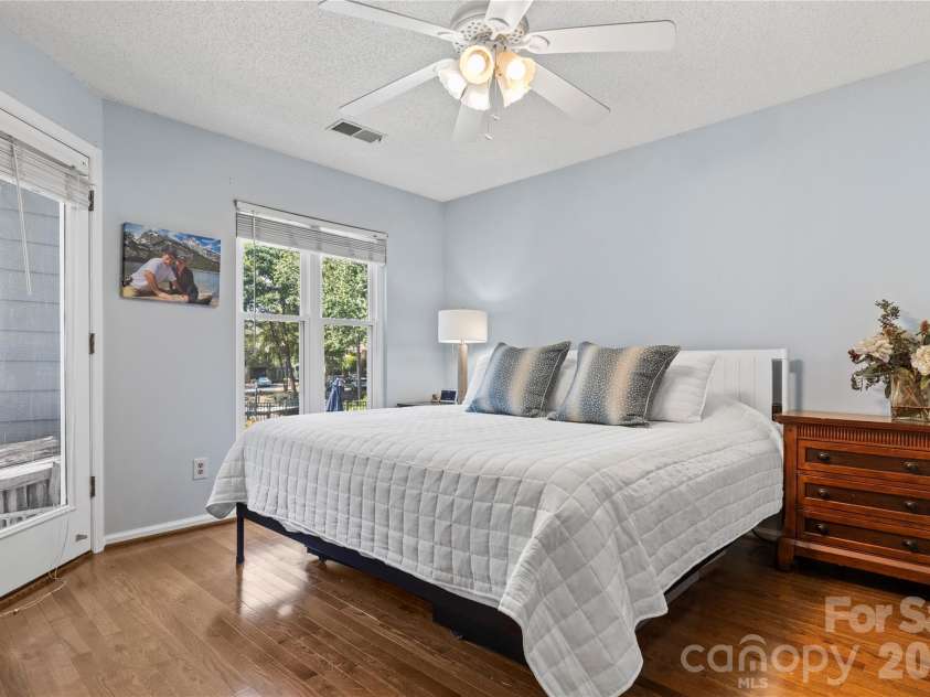 719 Southwest Drive, Davidson, NC 28036.  MLS# CAR4373406, YatesRealty ID 28209. Primary suite