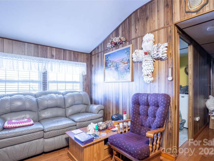 116 Welzie Atkins Drive, Spruce Pine, NC 28777.  MLS# CAR4215201, YatesRealty ID 2821. 