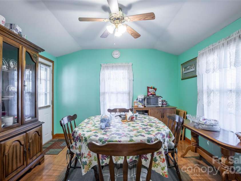 116 Welzie Atkins Drive, Spruce Pine, NC 28777.  MLS# CAR4215201, YatesRealty ID 2821. 