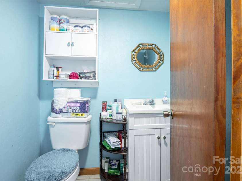 116 Welzie Atkins Drive, Spruce Pine, NC 28777.  MLS# CAR4215201, YatesRealty ID 2821. 