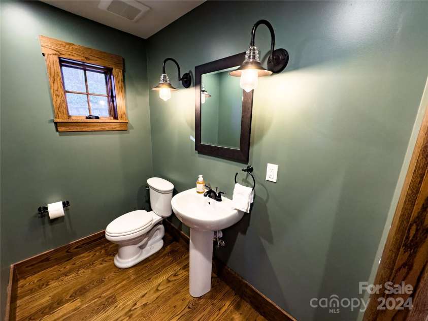 61 Ridgeline Way, Sylva, NC 28779.  MLS# CAR4205940, YatesRealty ID 2821. 