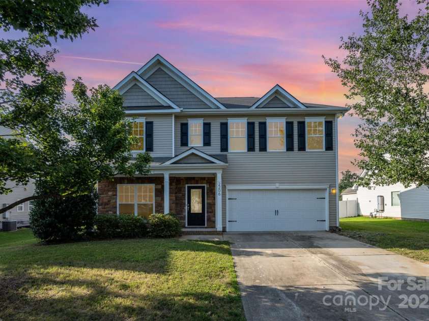 2206 Kingstree Drive, Monroe, NC 28112.  MLS# CAR4285472, YatesRealty ID 28211. 