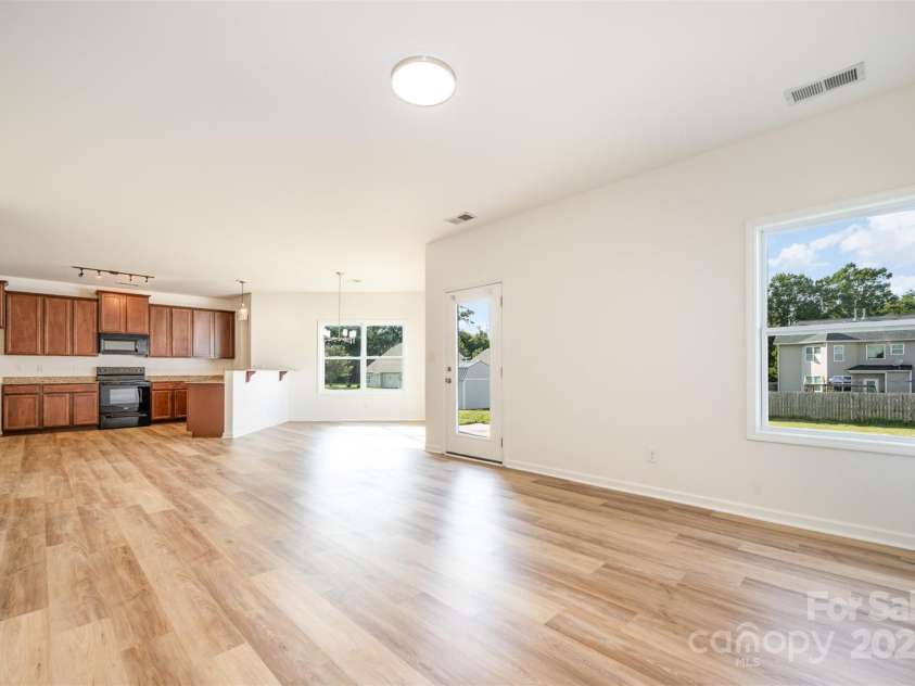 2206 Kingstree Drive, Monroe, NC 28112.  MLS# CAR4285472, YatesRealty ID 28211. 