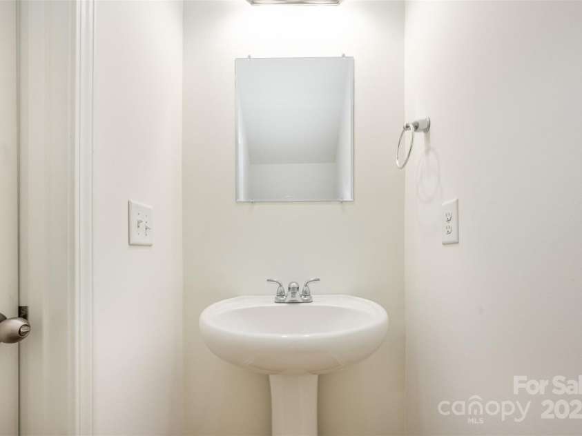 2206 Kingstree Drive, Monroe, NC 28112.  MLS# CAR4285472, YatesRealty ID 28211. 