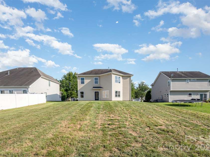 2206 Kingstree Drive, Monroe, NC 28112.  MLS# CAR4285472, YatesRealty ID 28211. 