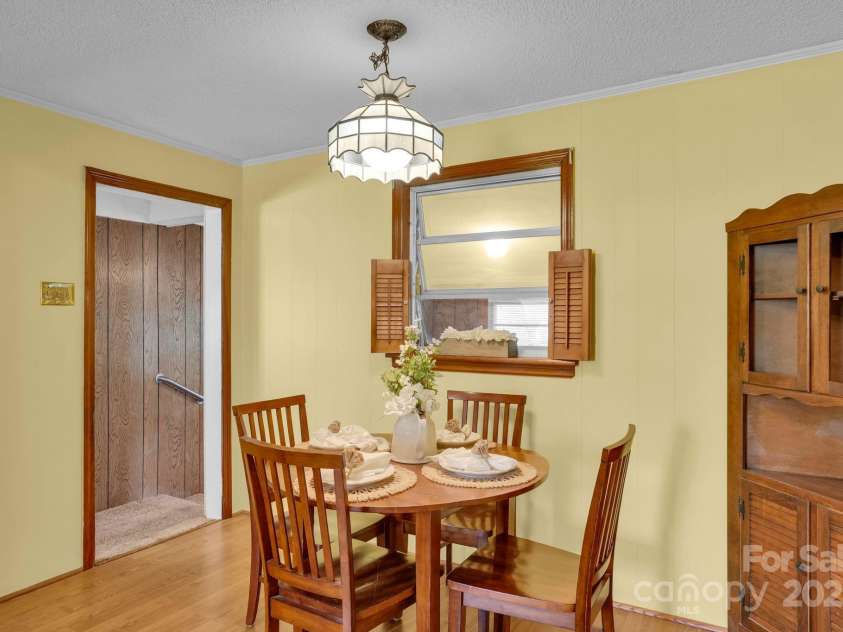 310 Culpepper Street, Monroe, NC 28112.  MLS# CAR4280006, YatesRealty ID 28213. Eat in Breakfast area