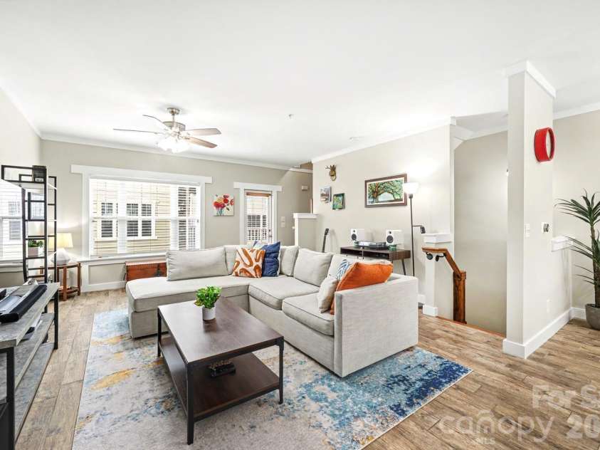 1733 Matheson Avenue, Charlotte, NC 28205.  MLS# CAR4381490, YatesRealty ID 28214. 
