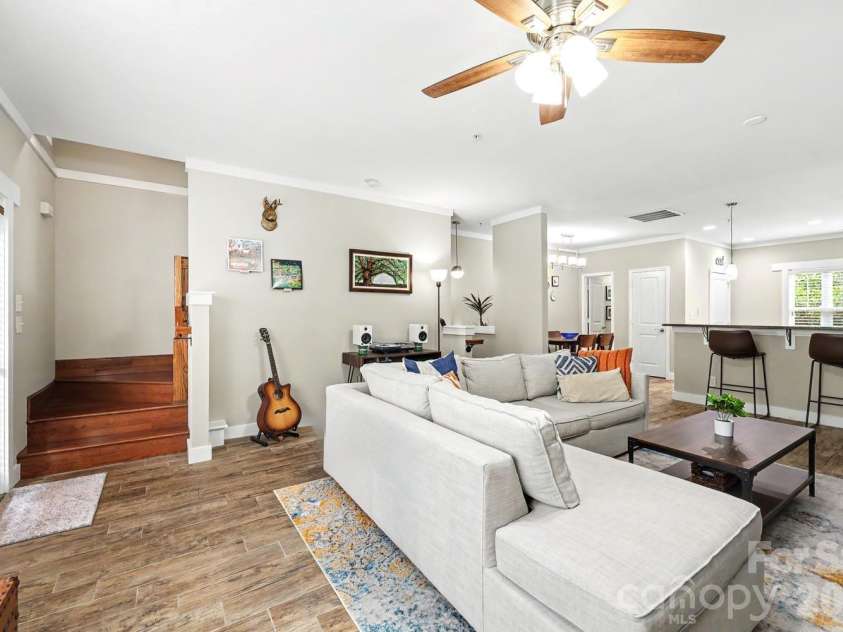 1733 Matheson Avenue, Charlotte, NC 28205.  MLS# CAR4381490, YatesRealty ID 28214. 