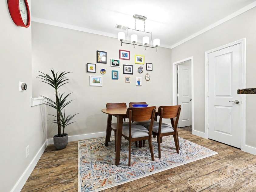 1733 Matheson Avenue, Charlotte, NC 28205.  MLS# CAR4381490, YatesRealty ID 28214. 