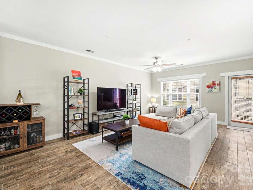 1733 Matheson Avenue, Charlotte, NC 28205.  MLS# CAR4381490, YatesRealty ID 28214. 