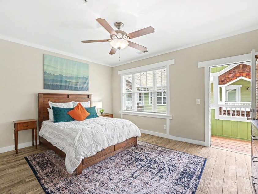 1733 Matheson Avenue, Charlotte, NC 28205.  MLS# CAR4381490, YatesRealty ID 28214. 
