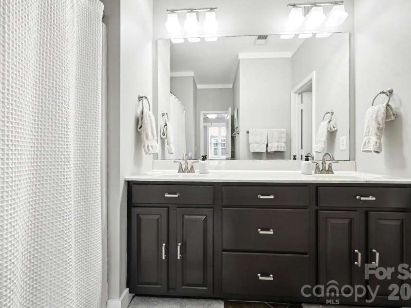 1733 Matheson Avenue, Charlotte, NC 28205.  MLS# CAR4381490, YatesRealty ID 28214. 