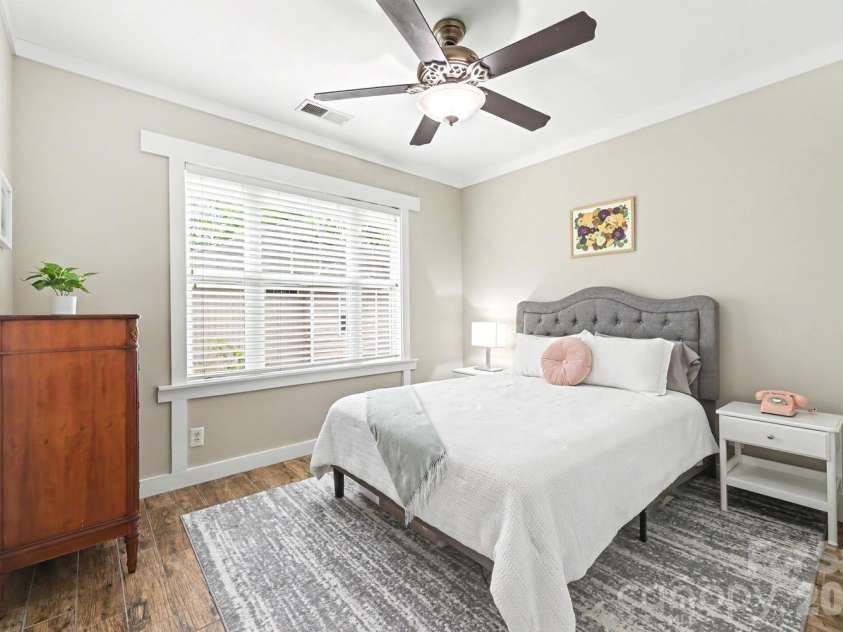 1733 Matheson Avenue, Charlotte, NC 28205.  MLS# CAR4381490, YatesRealty ID 28214. 