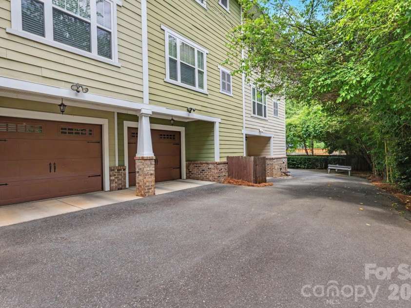 1733 Matheson Avenue, Charlotte, NC 28205.  MLS# CAR4381490, YatesRealty ID 28214. 