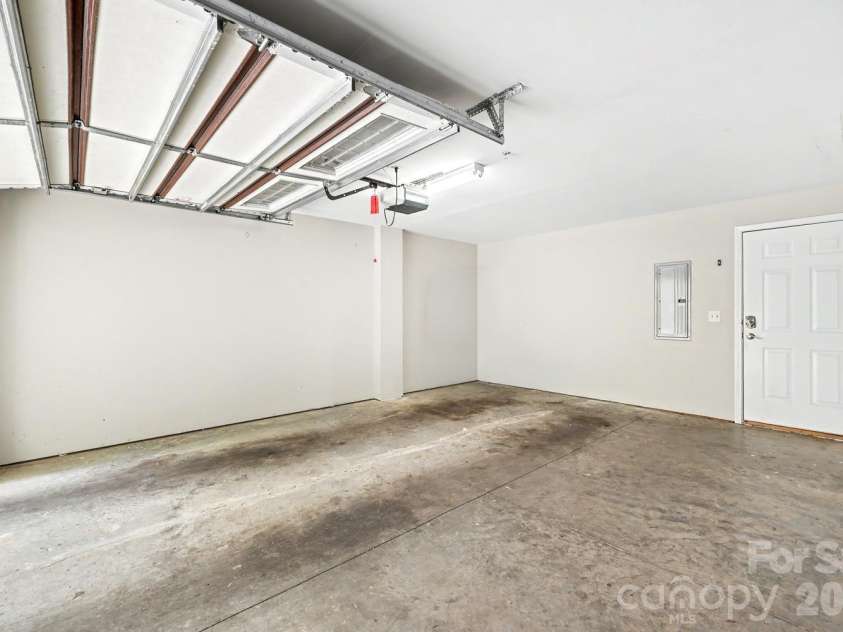 1733 Matheson Avenue, Charlotte, NC 28205.  MLS# CAR4381490, YatesRealty ID 28214. 