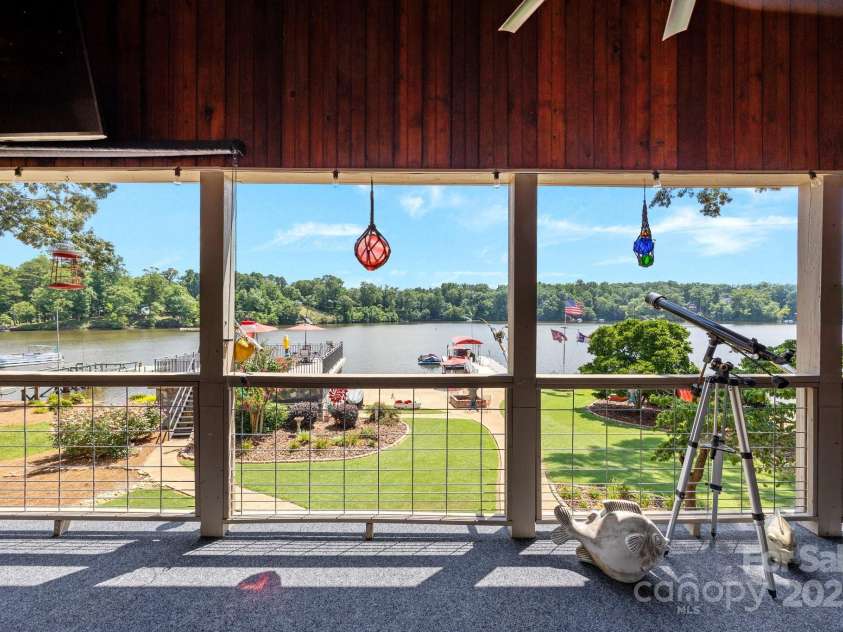 643 Lake Drive, Lexington, NC 27292.  MLS# CAR4277552, YatesRealty ID 28214. Just imagine drinking your coffee here every day!