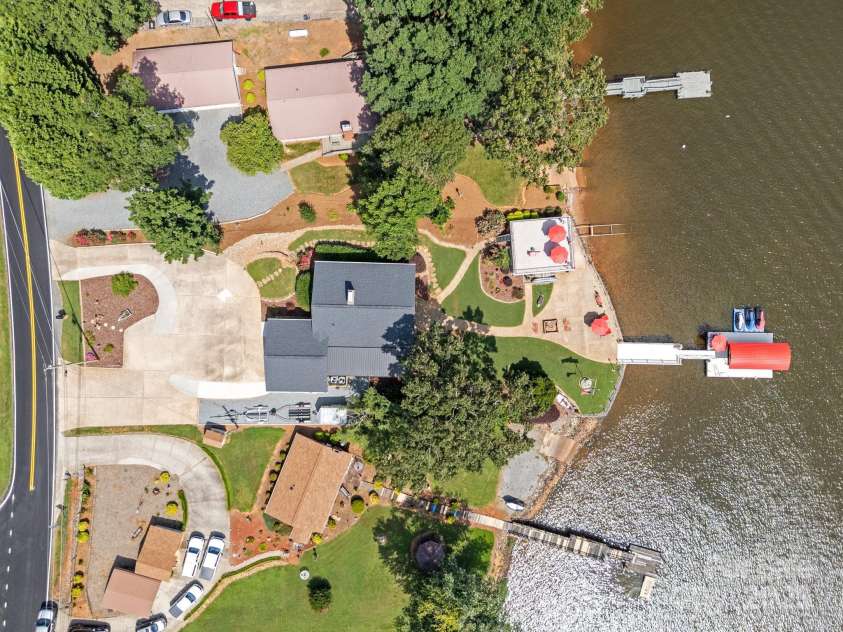 643 Lake Drive, Lexington, NC 27292.  MLS# CAR4277552, YatesRealty ID 28214. That's a 50 year roof (2019)!