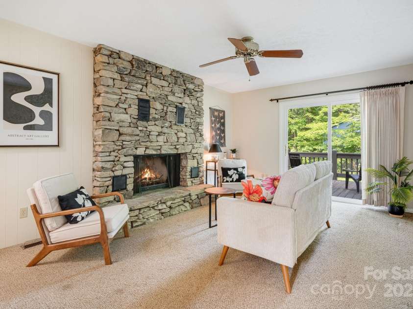 68 Wilkie Way, Fletcher, NC 28732.  MLS# CAR4232148, YatesRealty ID 28215. 
