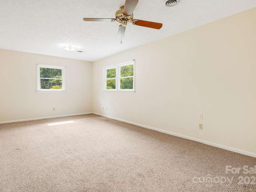 68 Wilkie Way, Fletcher, NC 28732.  MLS# CAR4232148, YatesRealty ID 28215. 