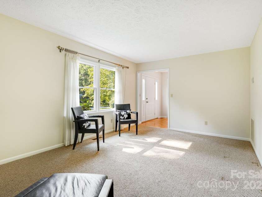 68 Wilkie Way, Fletcher, NC 28732.  MLS# CAR4232148, YatesRealty ID 28215. 