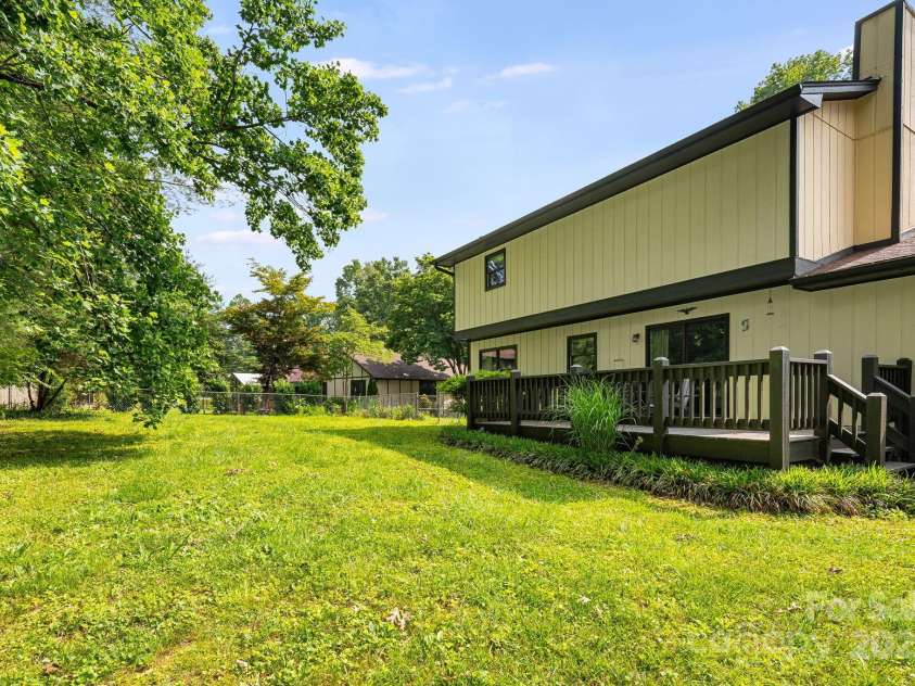 68 Wilkie Way, Fletcher, NC 28732.  MLS# CAR4232148, YatesRealty ID 28215. 
