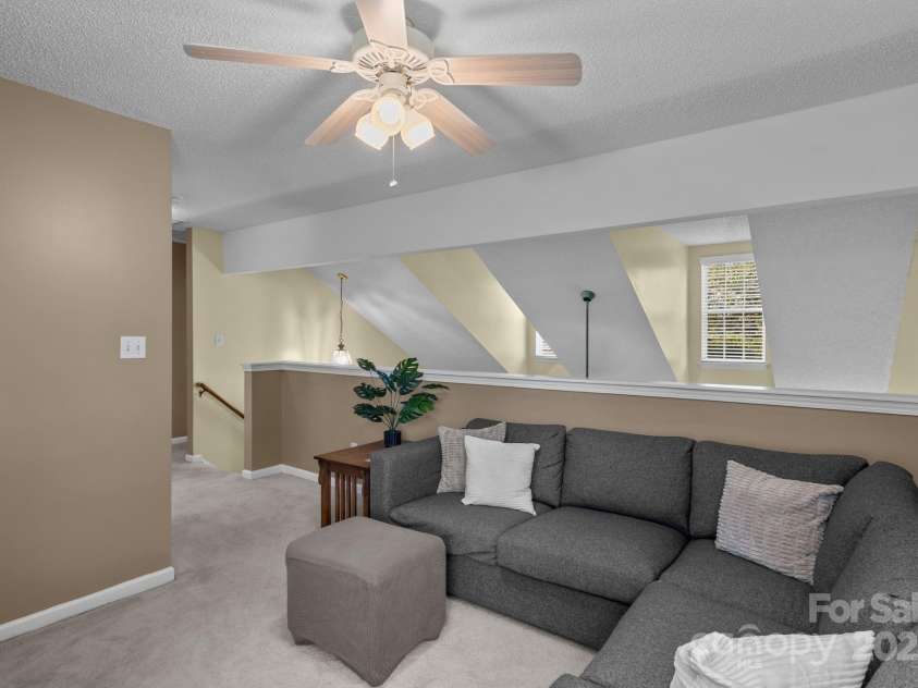 165 Walnut Avenue, Mount Holly, NC 28120.  MLS# CAR4285019, YatesRealty ID 28216. 