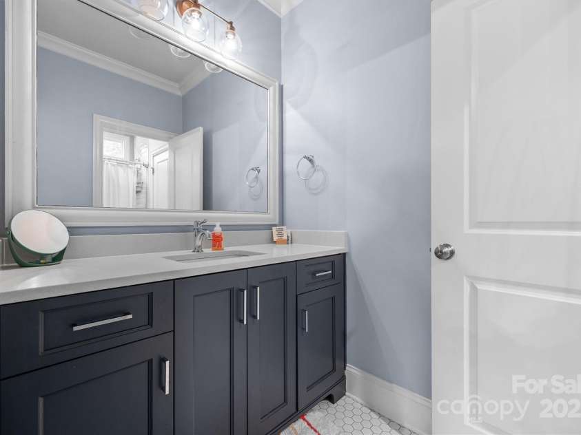 1223 Home Place, Matthews, NC 28105.  MLS# CAR4265332, YatesRealty ID 28217. 