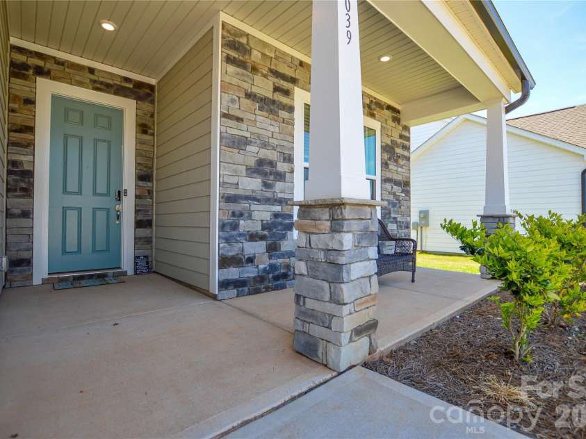 13039 Arnold Palmer Circle, Lancaster, SC 29720.  MLS# CAR4368574, YatesRealty ID 28217. 