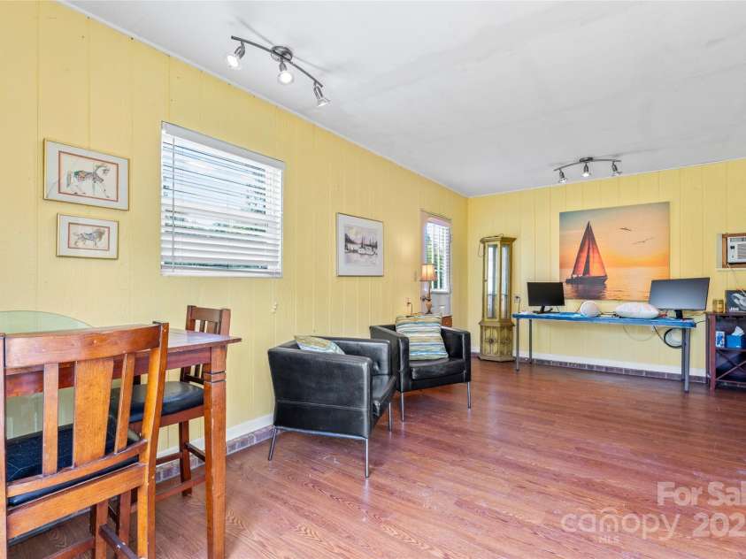 13733 Castleford Drive, Mint Hill, NC 28227.  MLS# CAR4275133, YatesRealty ID 28218. 