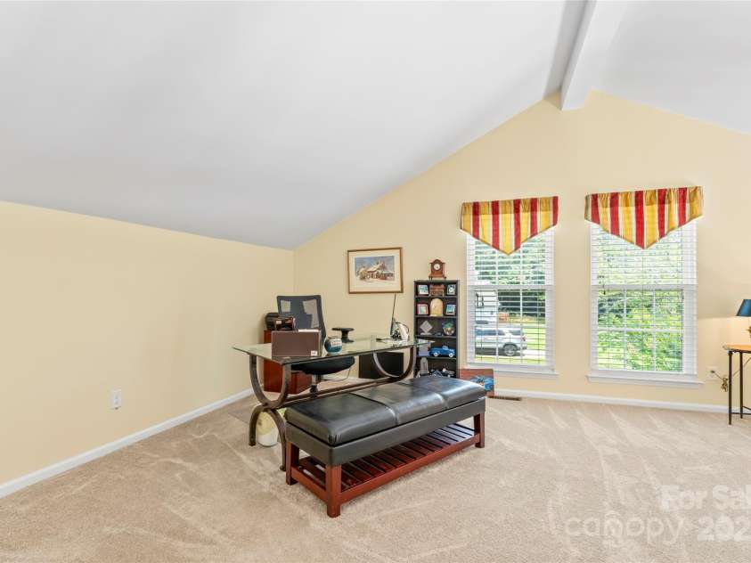 13733 Castleford Drive, Mint Hill, NC 28227.  MLS# CAR4275133, YatesRealty ID 28218. 