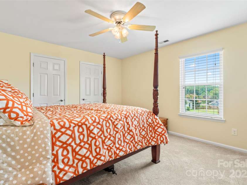 13733 Castleford Drive, Mint Hill, NC 28227.  MLS# CAR4275133, YatesRealty ID 28218. 