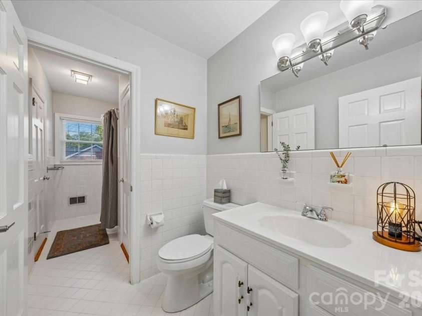 409 Whitestone Road, Charlotte, NC 28270.  MLS# CAR4383558, YatesRealty ID 28218. Room for two