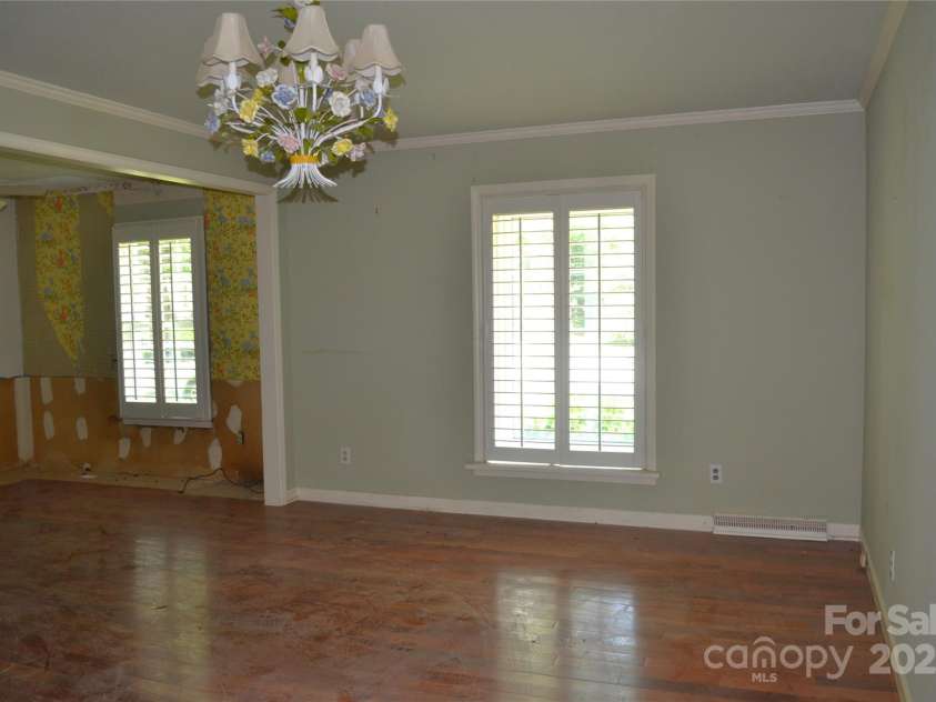 2501 Handley Place, Charlotte, NC 28226.  MLS# CAR4272353, YatesRealty ID 28219. 