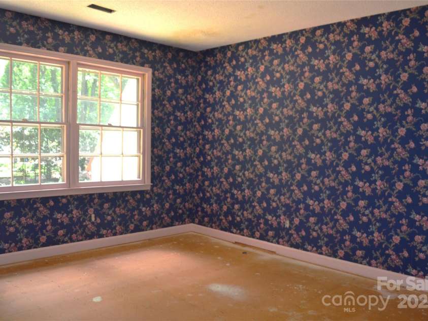 2501 Handley Place, Charlotte, NC 28226.  MLS# CAR4272353, YatesRealty ID 28219. 