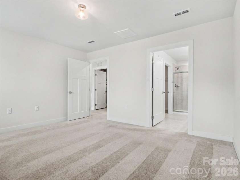 5513 Hughesdale Drive, Charlotte, NC 28215.  MLS# CAR4383435, YatesRealty ID 28219. 
