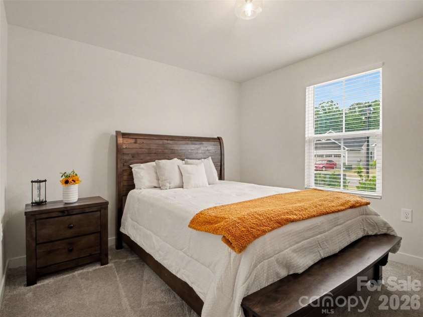5513 Hughesdale Drive, Charlotte, NC 28215.  MLS# CAR4383435, YatesRealty ID 28219. 