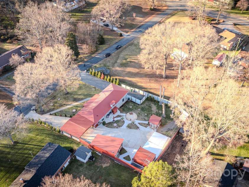 152 Woodlynn Drive, Charlotte, NC 28214.  MLS# CAR4207803, YatesRealty ID 2822. 