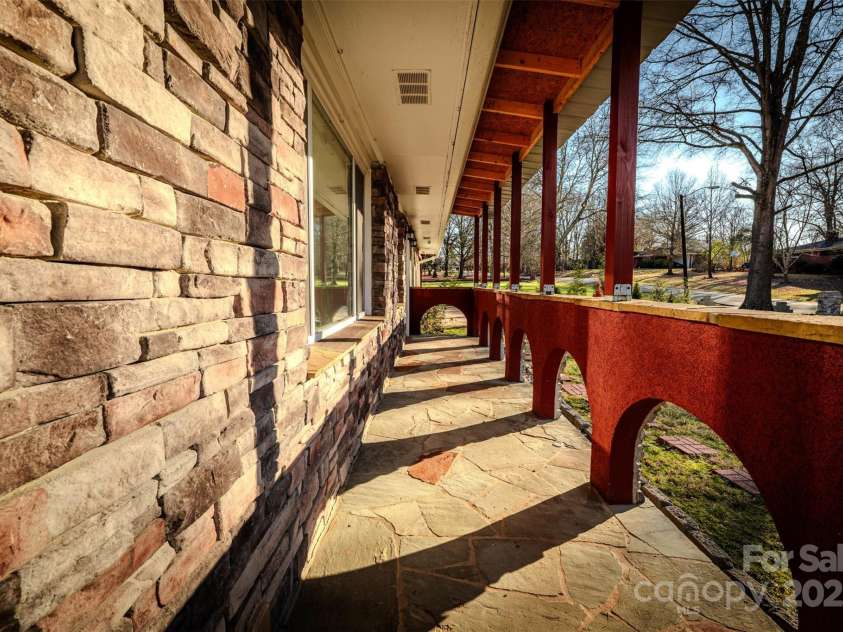 152 Woodlynn Drive, Charlotte, NC 28214.  MLS# CAR4207803, YatesRealty ID 2822. Hall to apartment