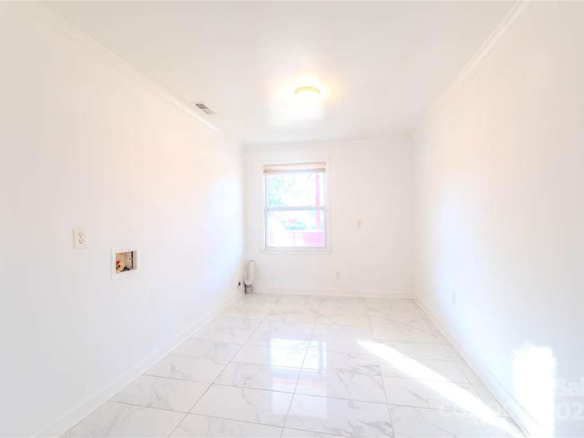 152 Woodlynn Drive, Charlotte, NC 28214.  MLS# CAR4207803, YatesRealty ID 2822. Laundry main floor