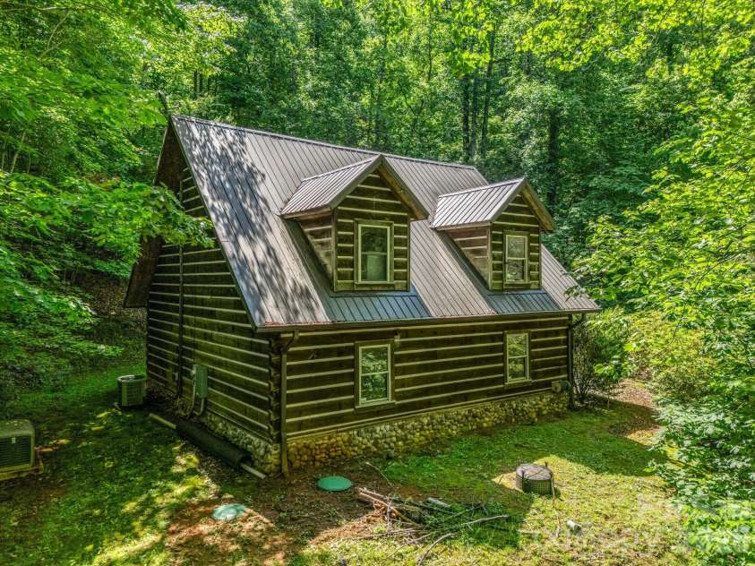 980 Mountain Forest Drive, Union Mills, NC 28167.  MLS# CAR4389604, YatesRealty ID 2822. 