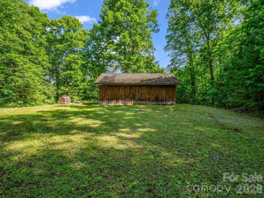 980 Mountain Forest Drive, Union Mills, NC 28167.  MLS# CAR4389604, YatesRealty ID 2822. 