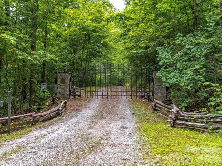 980 Mountain Forest Drive, Union Mills, NC 28167.  MLS# CAR4389604, YatesRealty ID 2822. 