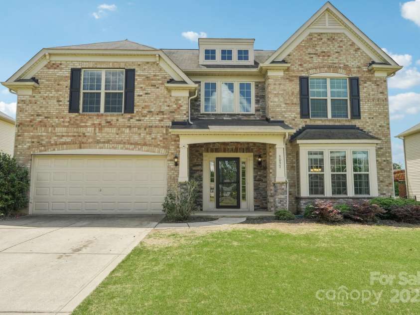 5037 Nighthawk Drive, Fort Mill, SC 29707.  MLS# CAR4246816, YatesRealty ID 28220. 