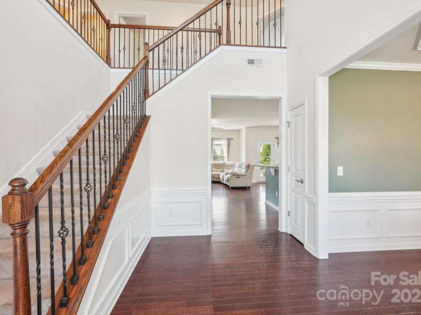 5037 Nighthawk Drive, Fort Mill, SC 29707.  MLS# CAR4246816, YatesRealty ID 28220. 