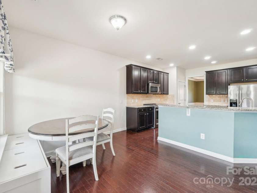 5037 Nighthawk Drive, Fort Mill, SC 29707.  MLS# CAR4246816, YatesRealty ID 28220. 