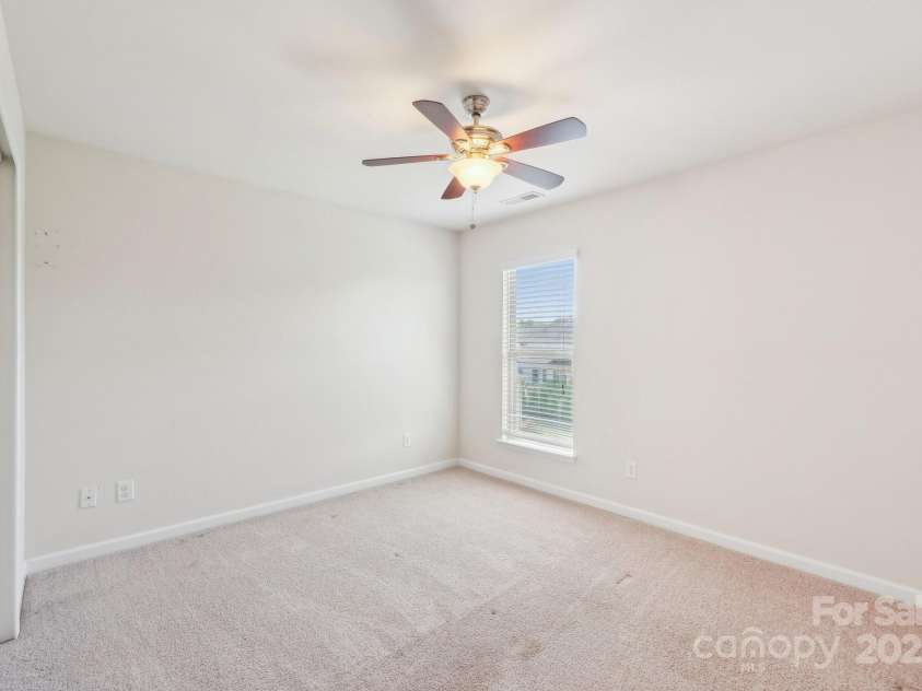 5037 Nighthawk Drive, Fort Mill, SC 29707.  MLS# CAR4246816, YatesRealty ID 28220. 