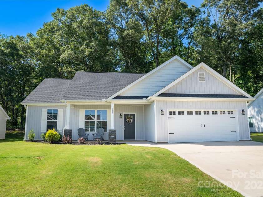111 Caylee Way, Chesnee, SC 29323.  MLS# CAR4270868, YatesRealty ID 28222. 