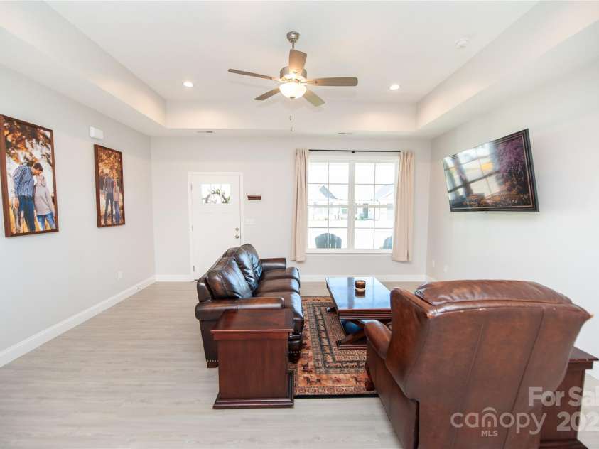 111 Caylee Way, Chesnee, SC 29323.  MLS# CAR4270868, YatesRealty ID 28222. 