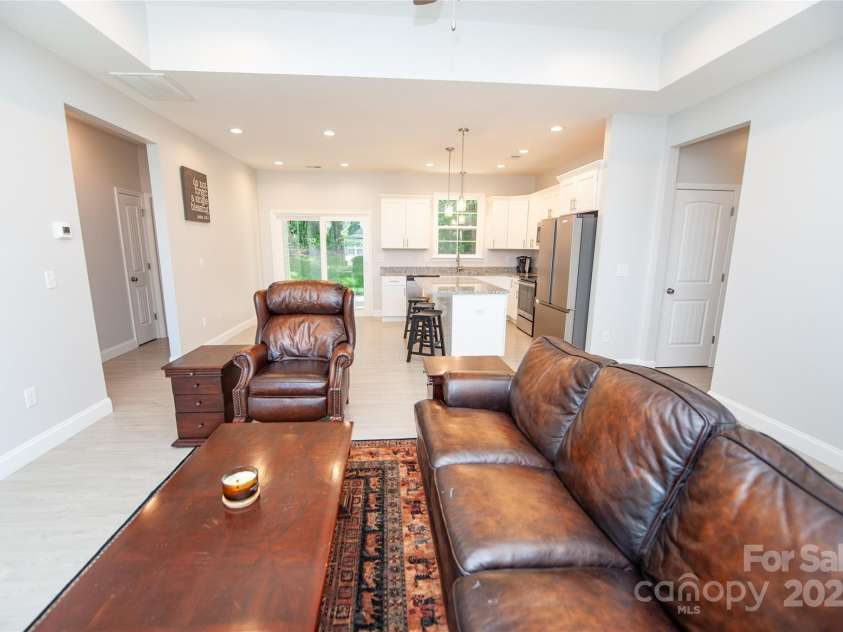 111 Caylee Way, Chesnee, SC 29323.  MLS# CAR4270868, YatesRealty ID 28222. 