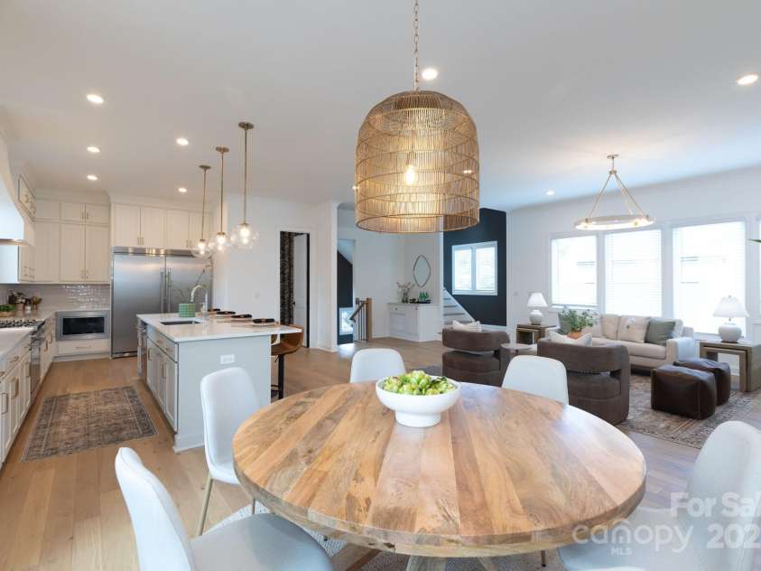4203 Walker Road, Charlotte, NC 28211.  MLS# CAR4268091, YatesRealty ID 28224. 